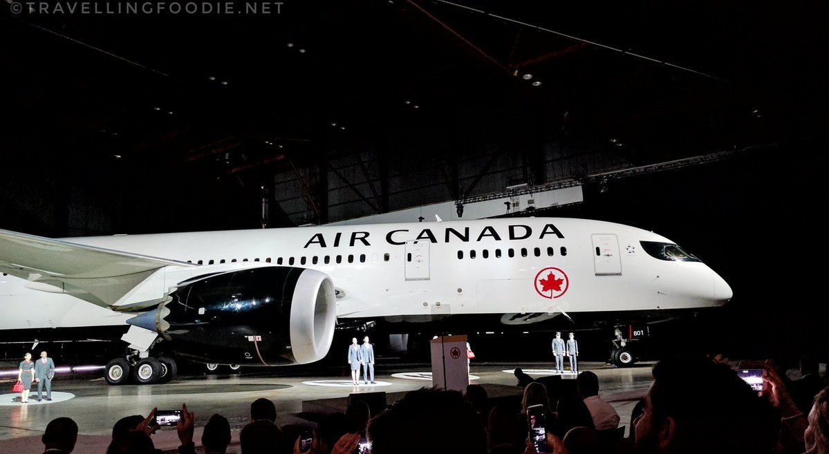 Air Canada Unveils New Livery in Toronto
