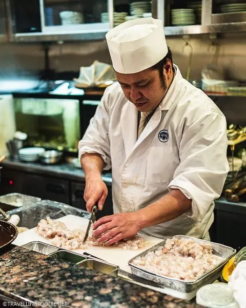 Chef working at Tempura Tsunahachi in Tokyo, Japan