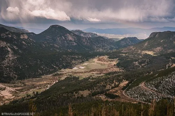 Landscape view of Rainbow Curve Overlook at Rocky Mountain National Park, USA