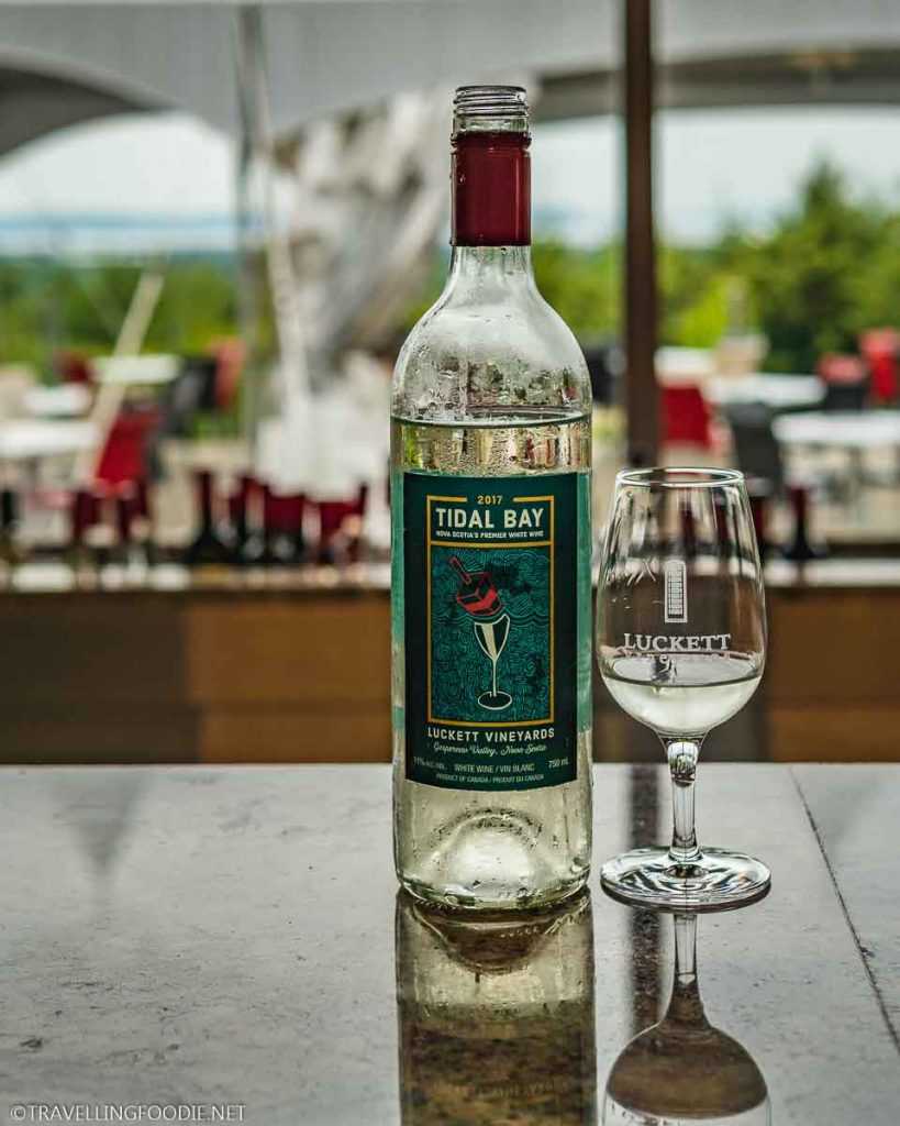 Tidal Bay Wine 2017 at Luckett Vineyards in Wolfville, Nova Scotia