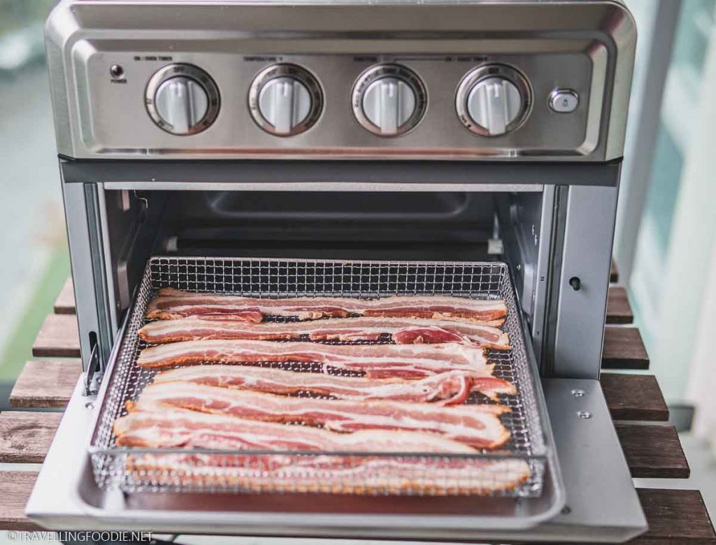 Bacon placed on Cuisinart Air Fryer Toaster Oven