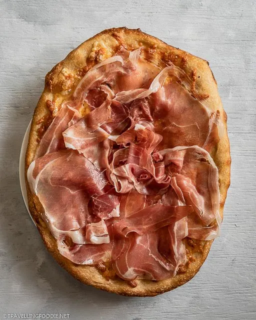 Whole Prosciutto Pizza on a Plate
