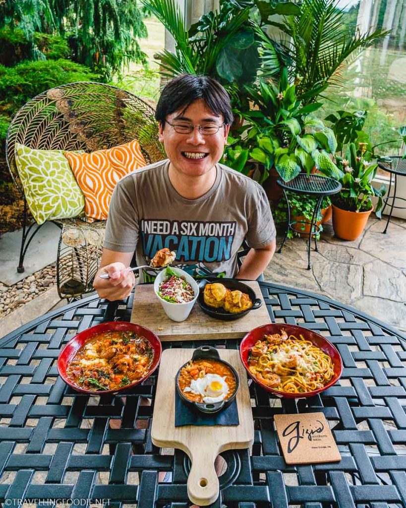 Travelling Foodie Raymond Cua eating at Gigi's Southern Table at State College, PA