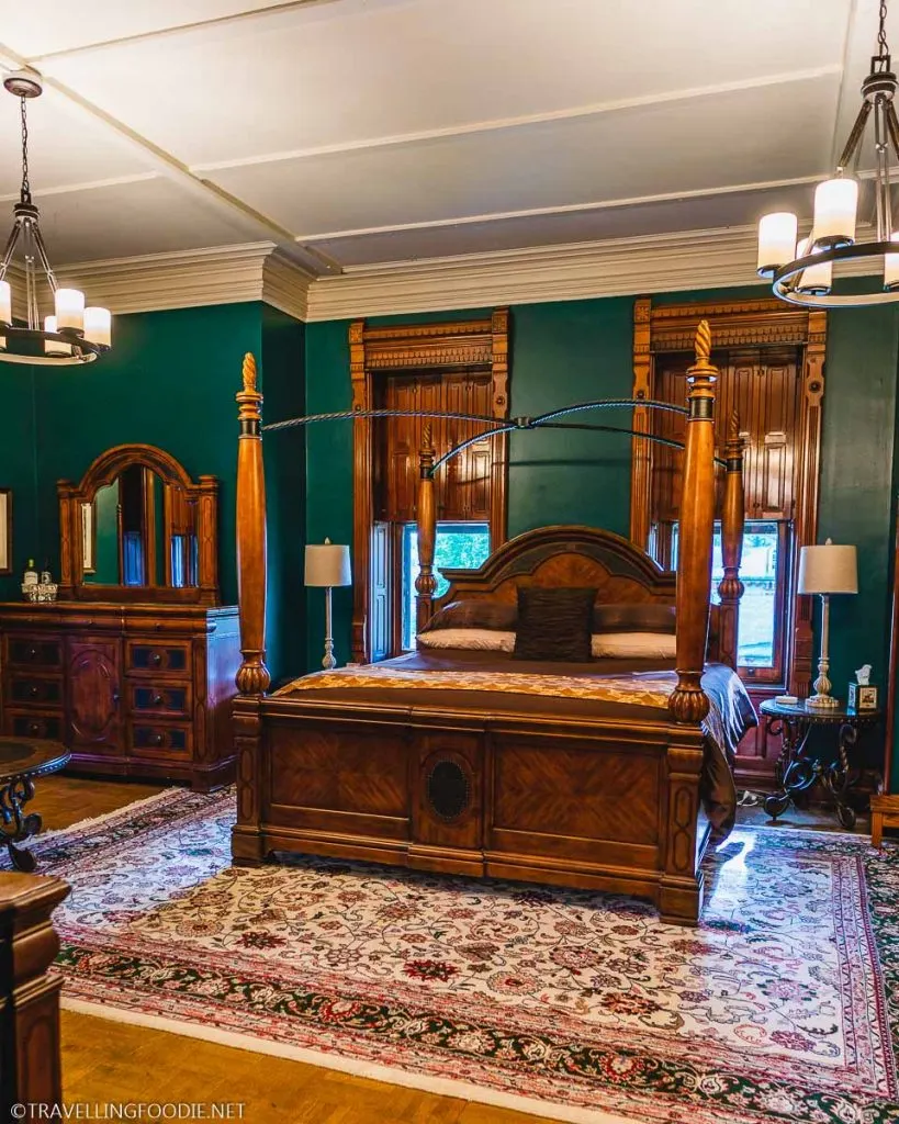 Colonel's Green Room at Reynolds Mansion in Bellefonte, PA