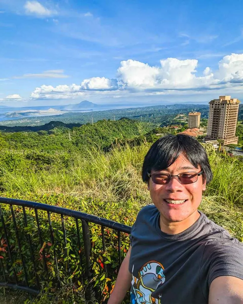 Travelling Foodie Raymond Cua enjoying views at Bag of Beans Tagaytay