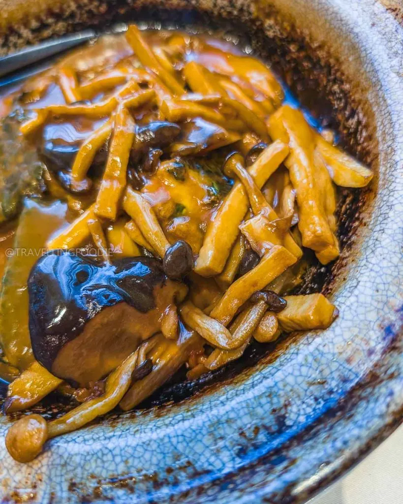 Chinese vegetable claypot at XIU Fine Cantonese Seafood Restaurant in Greenhills, Manila