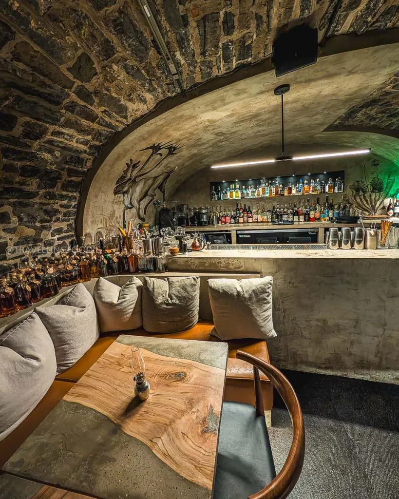 Restaurant Taniere Bar in Quebec City