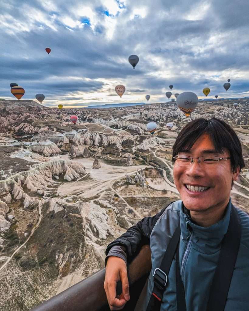 Travelling Foodie Raymond Cua enjoying Royal Balloon Ride in Goreme