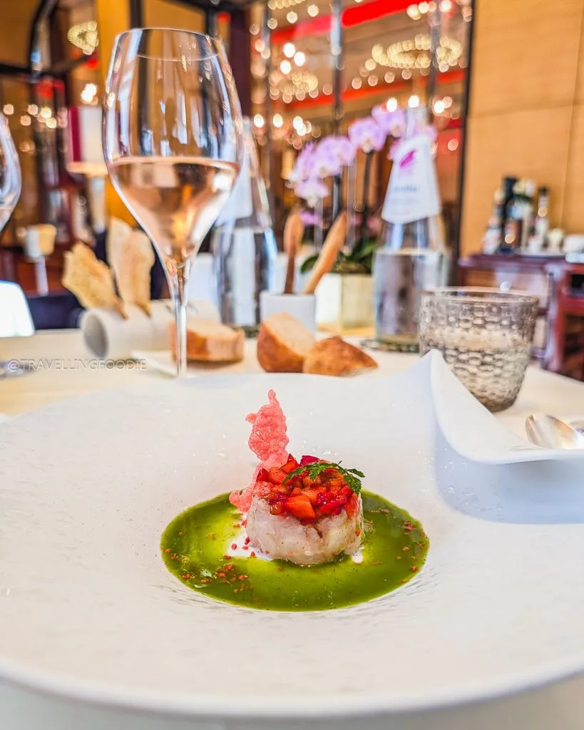 Pink prawn tartare with marinated strawberries and basil gazpacho at Ristorante Acanto Milan.