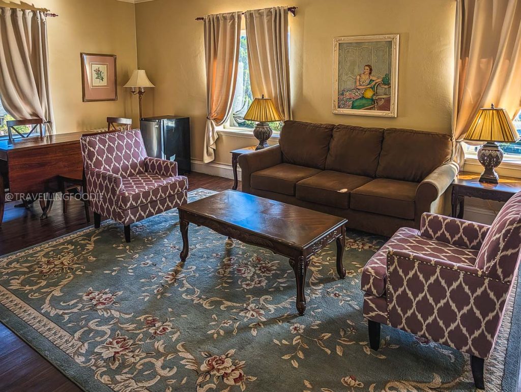 The elegant historic suite living room at Berkeley City Club, perfect for a culinary trip to Berkeley restaurants.